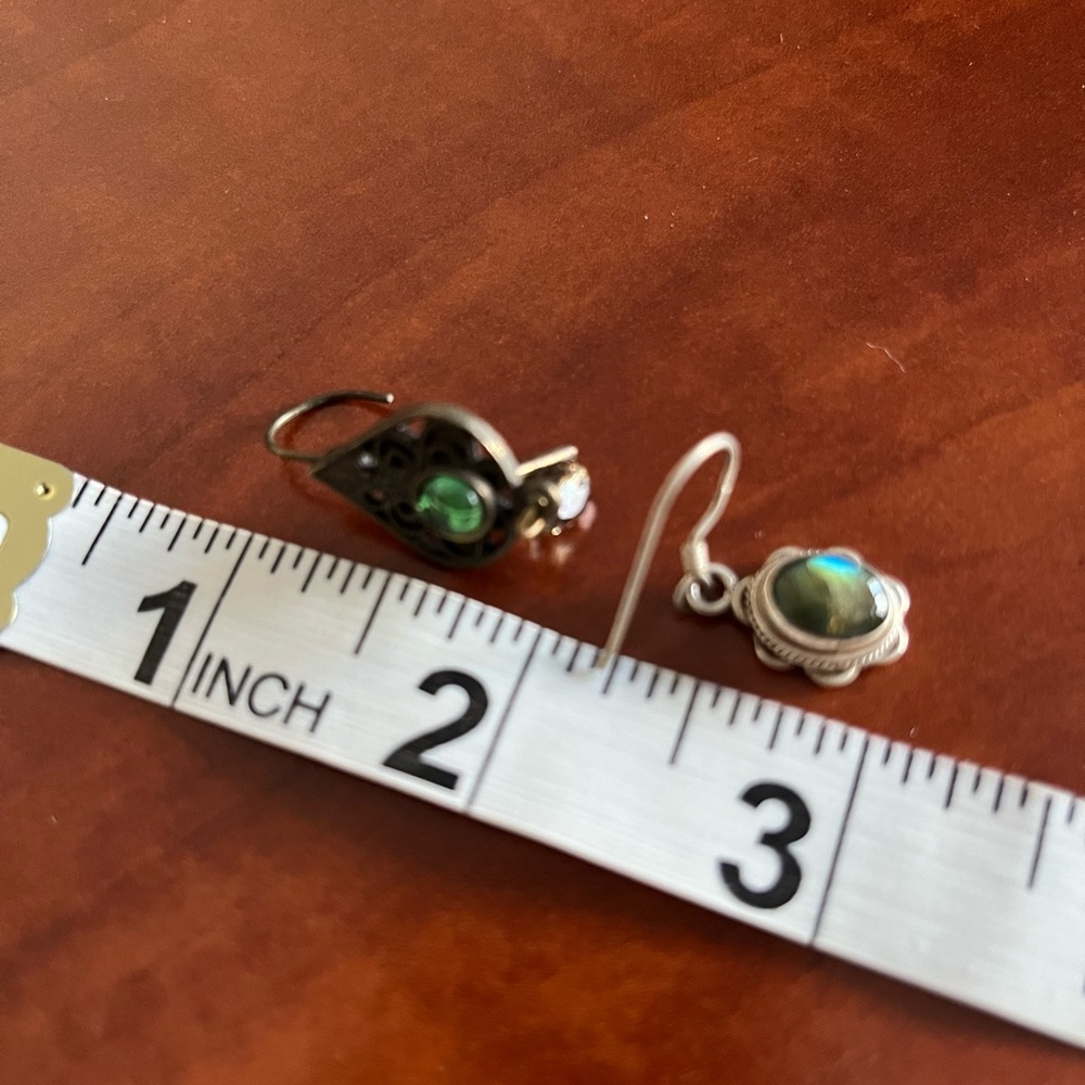 2/$15💙 Green Earrings Duo, EUC - Picture 5 of 5